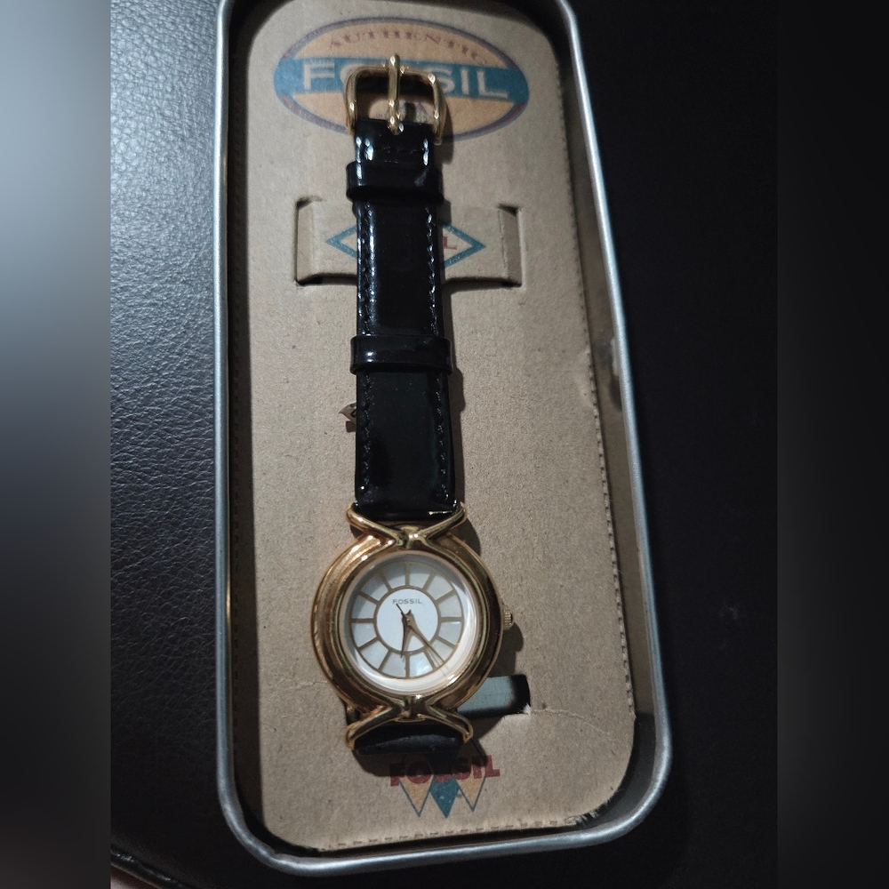 Fossil Gold Tone Watch with Black Strap ( Brand New)